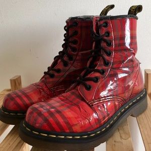 buffalo dr martens